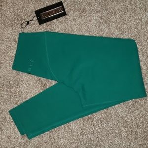 Vitality Cloud Leggings - S - Jade Green - BNWT